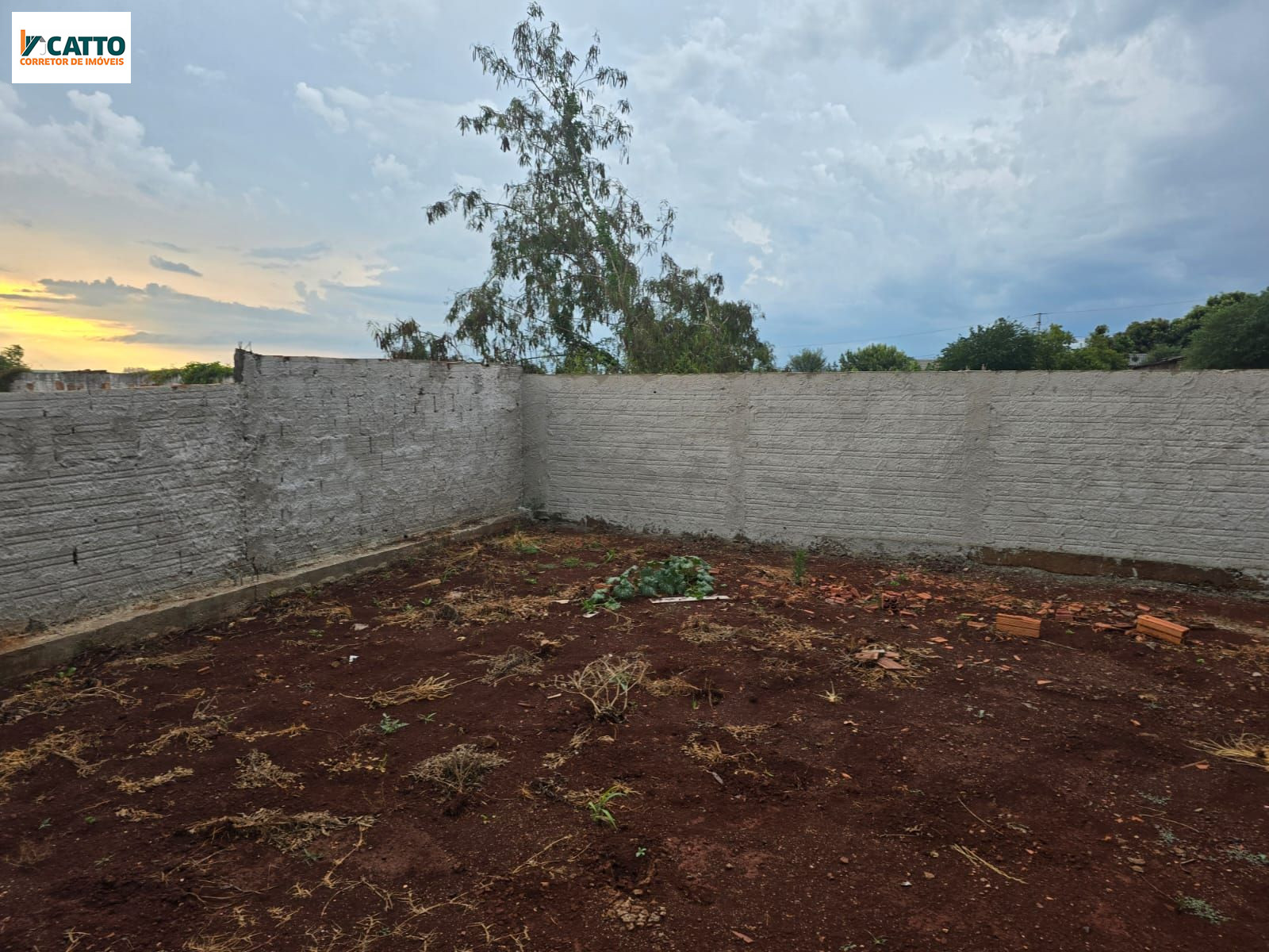 J Catto Im�veis em Santa Izabel do Oeste PR