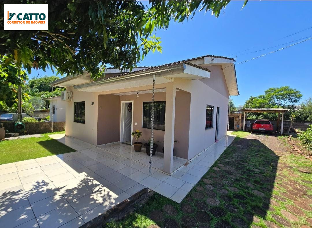 OPORTUNIDADE NICA: LINDA CASA A APENAS 2 QUADRAS DA AVENIDA!