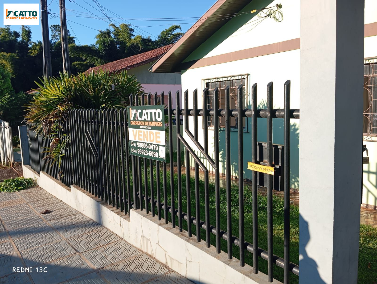 LINDA CASA NA SA�DA PARA O SANTU�RIO EM SANTA IZABEL DO OESTE - PR.