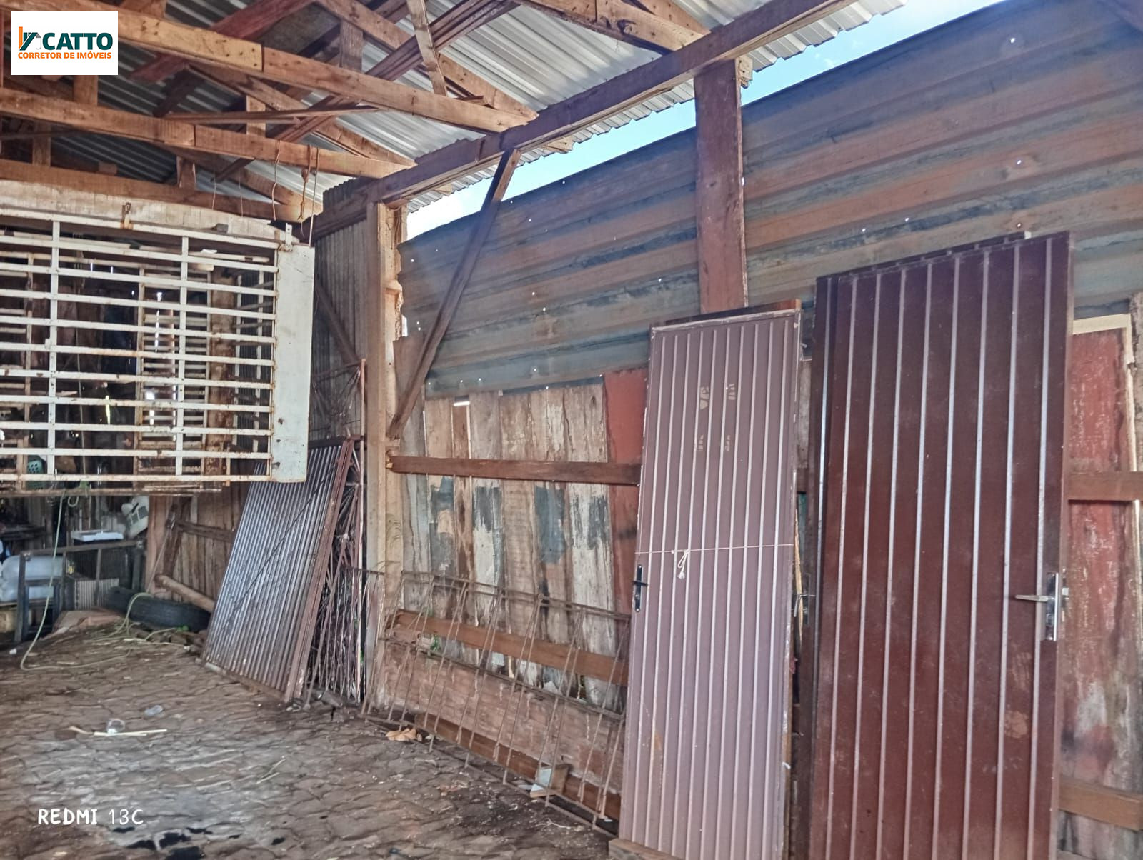 J Catto Im�veis em Santa Izabel do Oeste PR