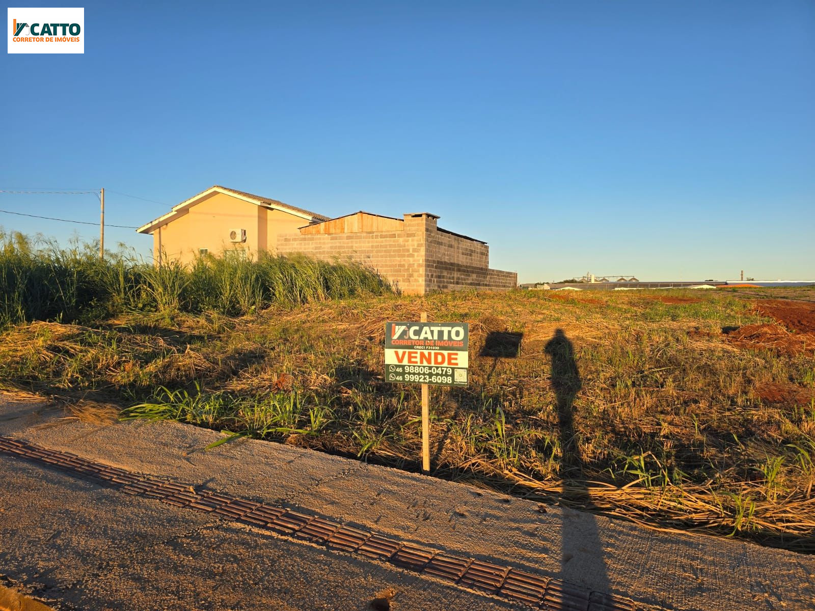 LOTE COM POSI��O EXCELENTE NO LOTEAMENTO COOHABEL EM STA IZABEL DO OESTE.