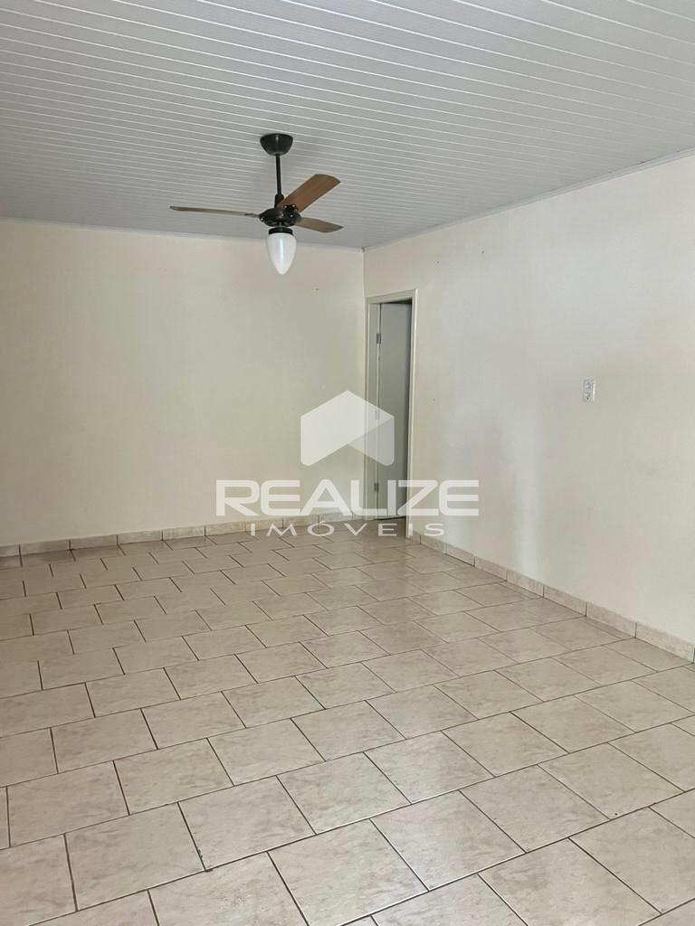 Casa à venda na Vila C + Sala Comercial 