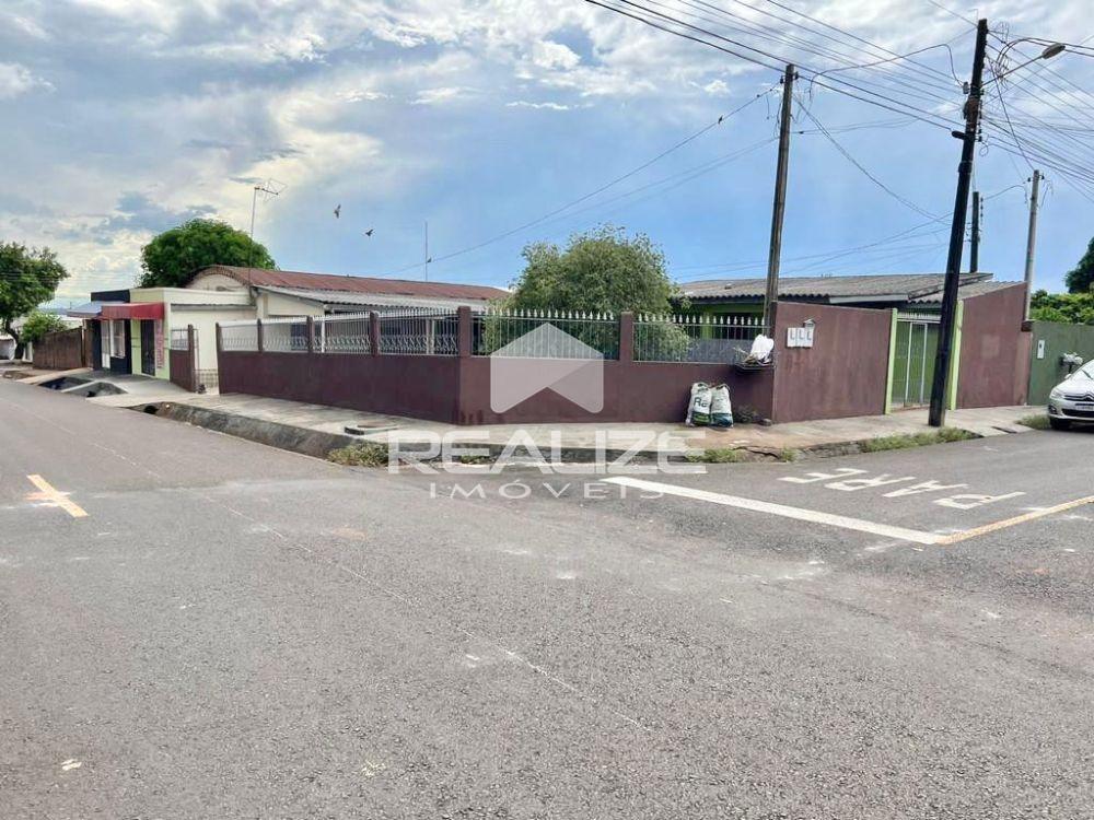 Casa à venda na Vila C + Sala Comercial 