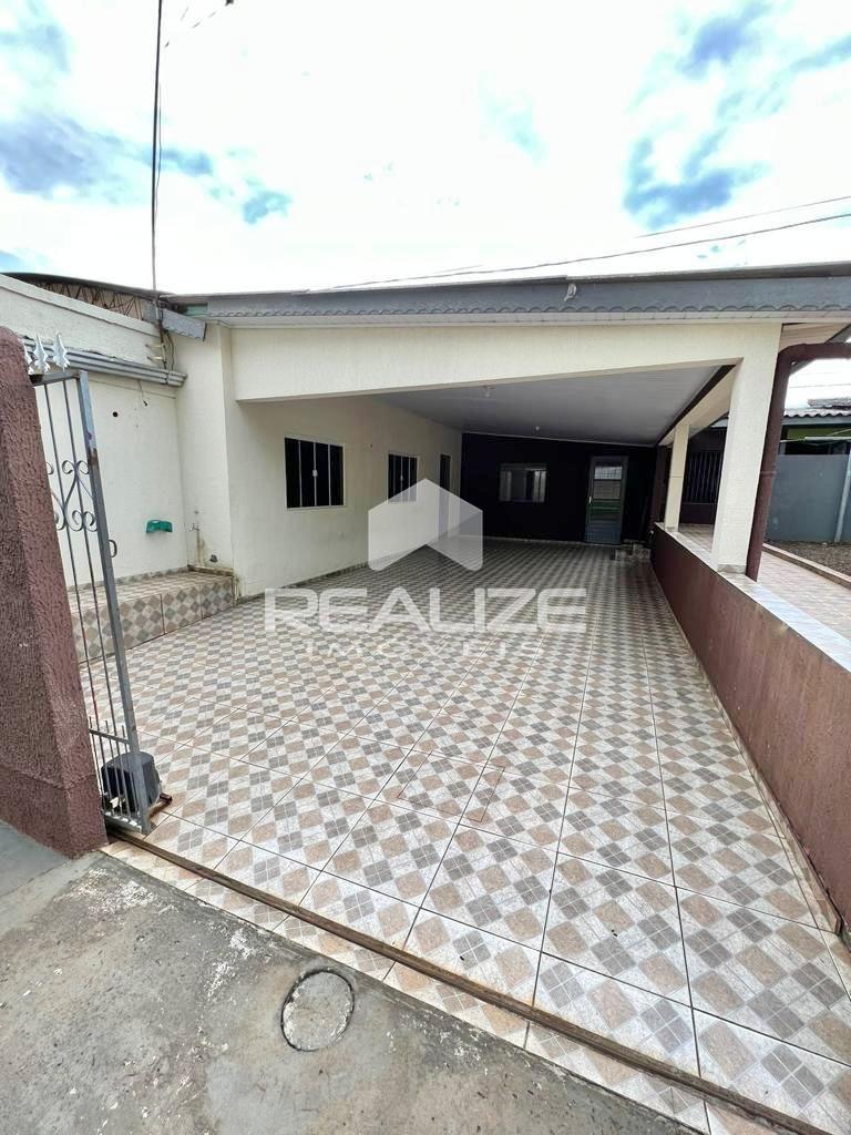 Casa à venda na Vila C + Sala Comercial 