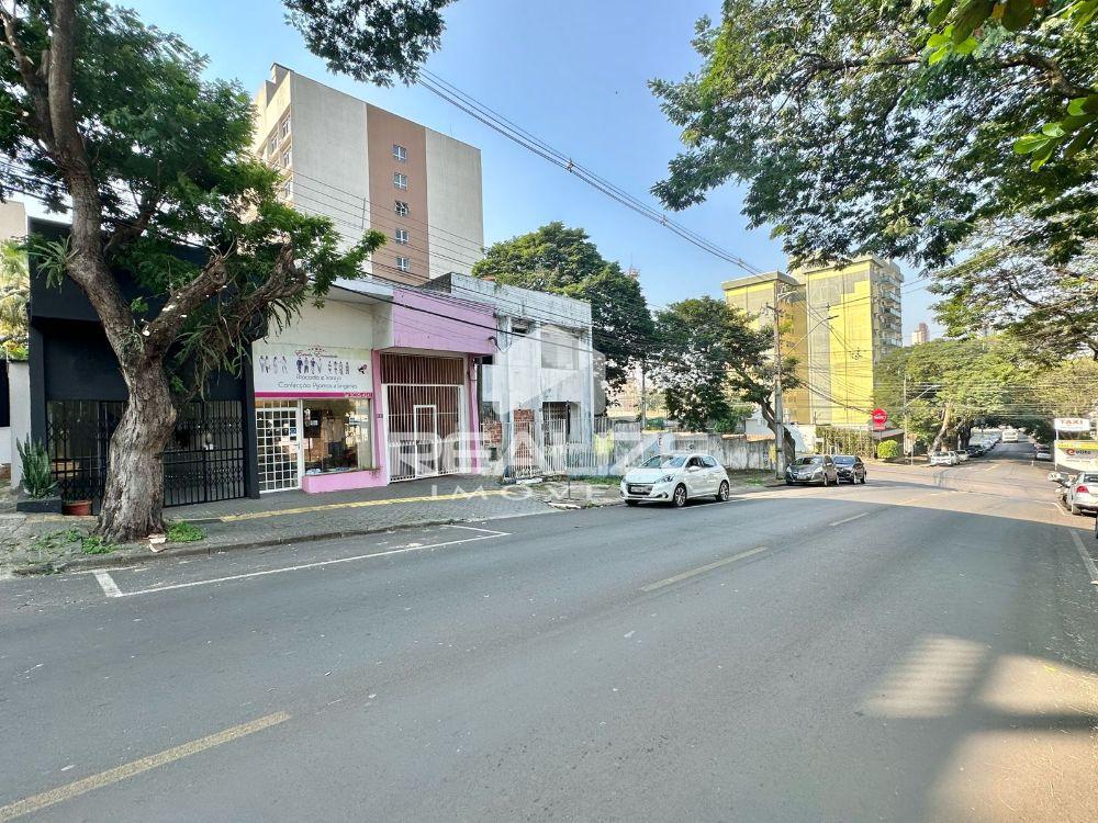 Casa à venda no Centro com Sala Comercial