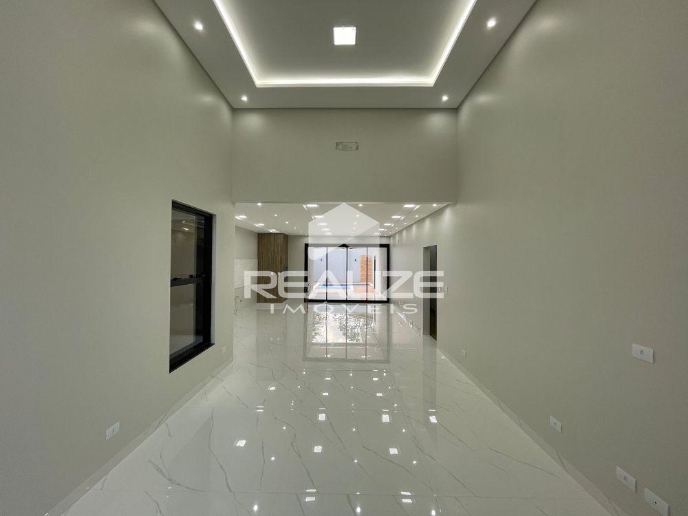 Casa à venda no Condomínio Residencial Safira com Piscina 