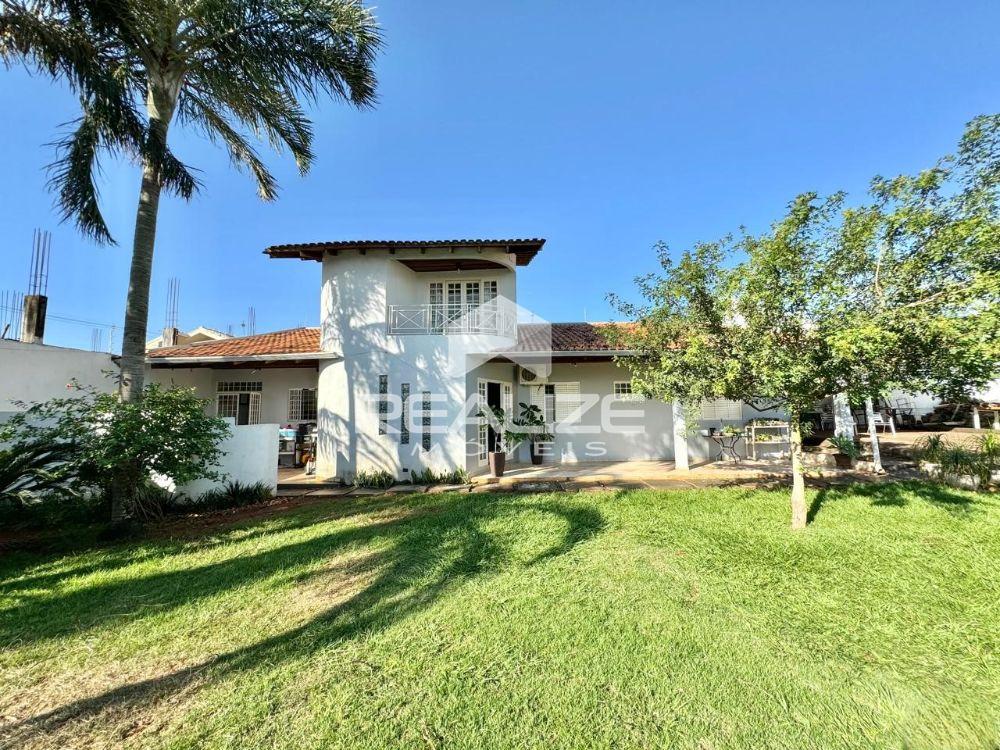 Casa à venda no Jardim Panorama com Piscina