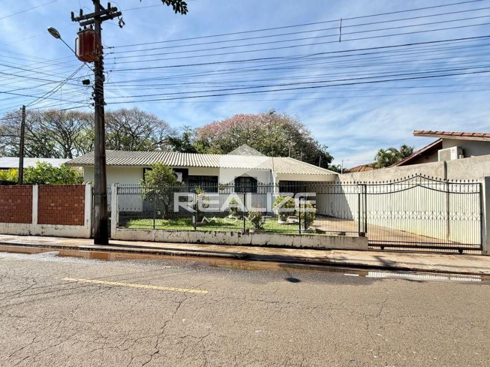 Casa à venda na Vila A 