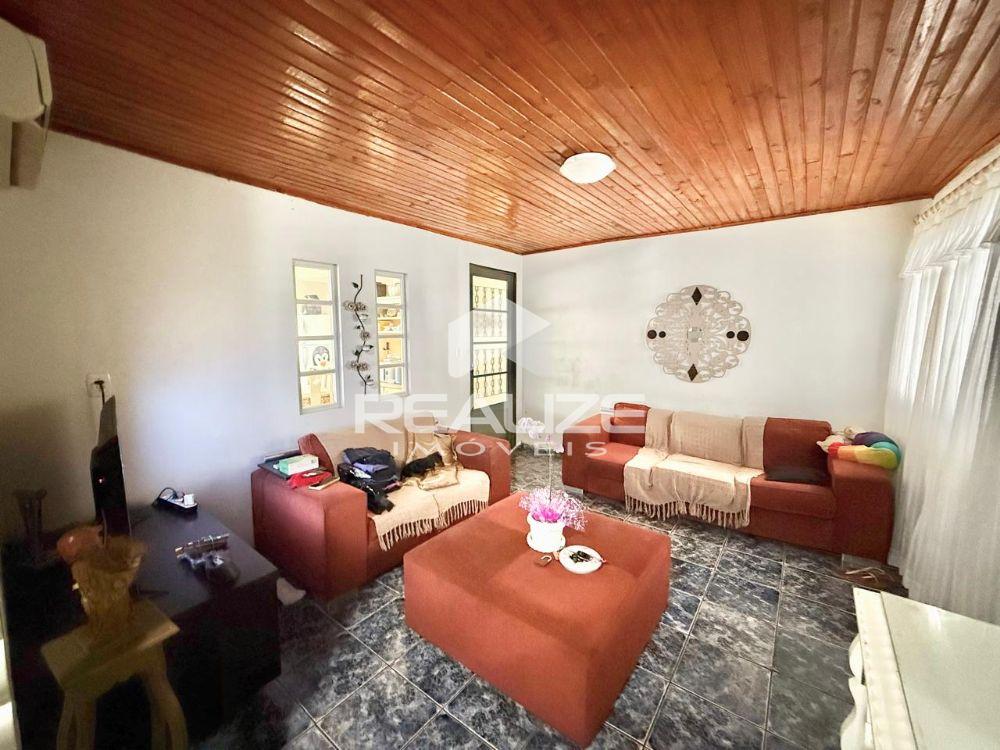 Casa à venda na Vila A 