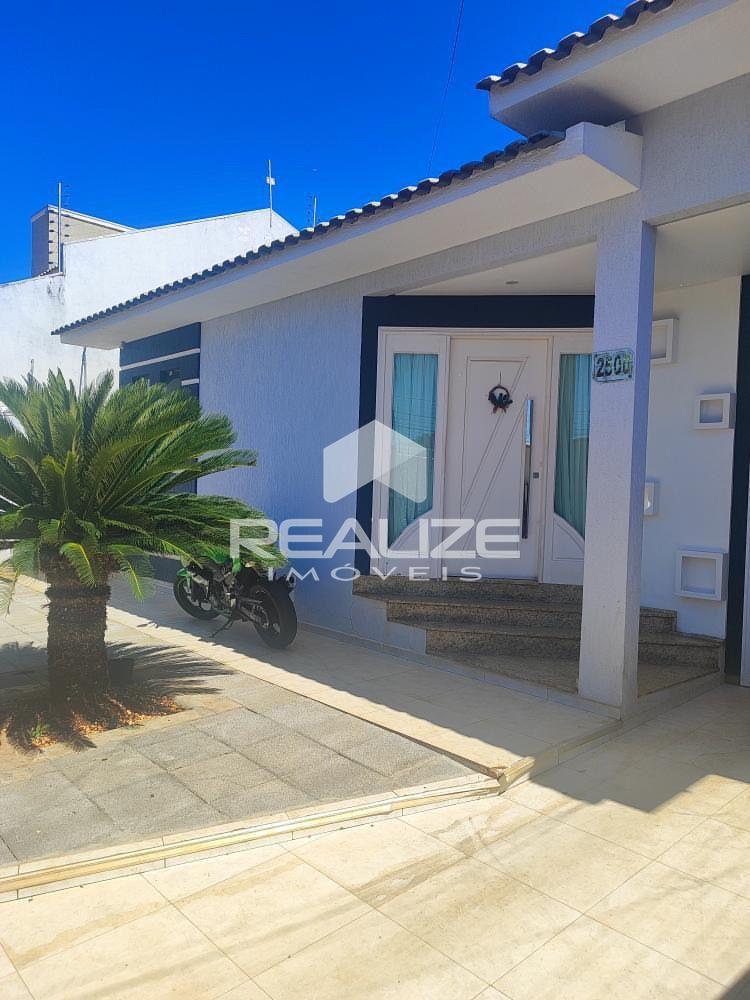 Casa à venda no Jardim Bela Vista com 4 quartos e piscina