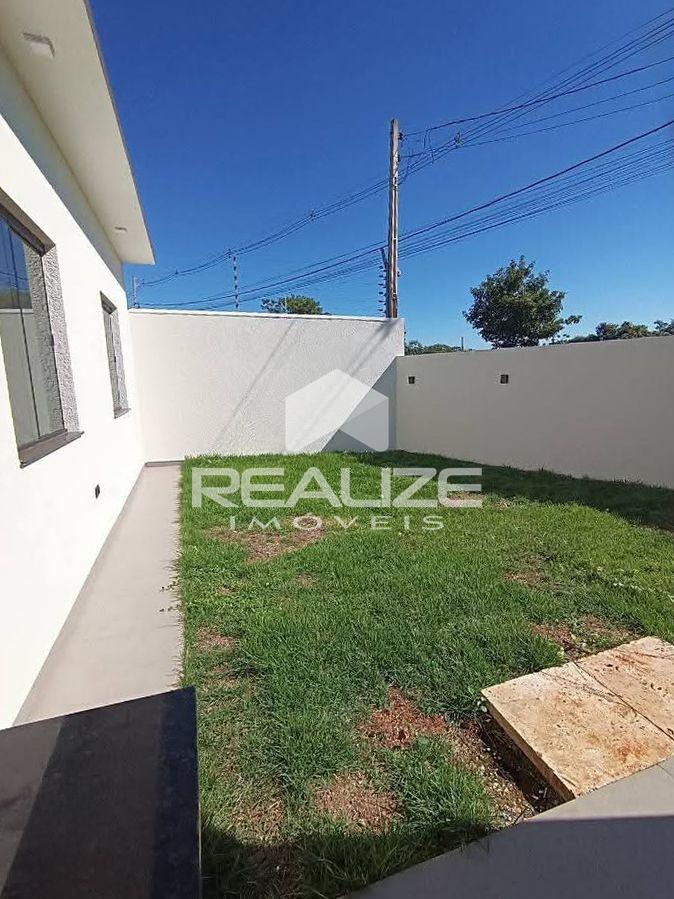 Casa à venda no Porto Belo de esquina