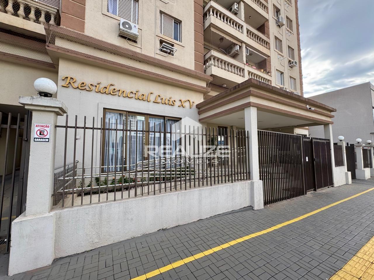 Apartamento à venda no Edifício Luís XV com 3 quartos 