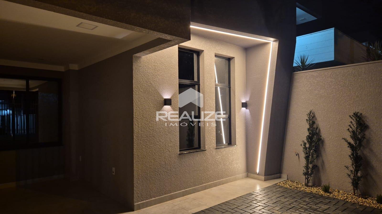 Casa à venda no Jardim Ipê 4 com 3 quartos
