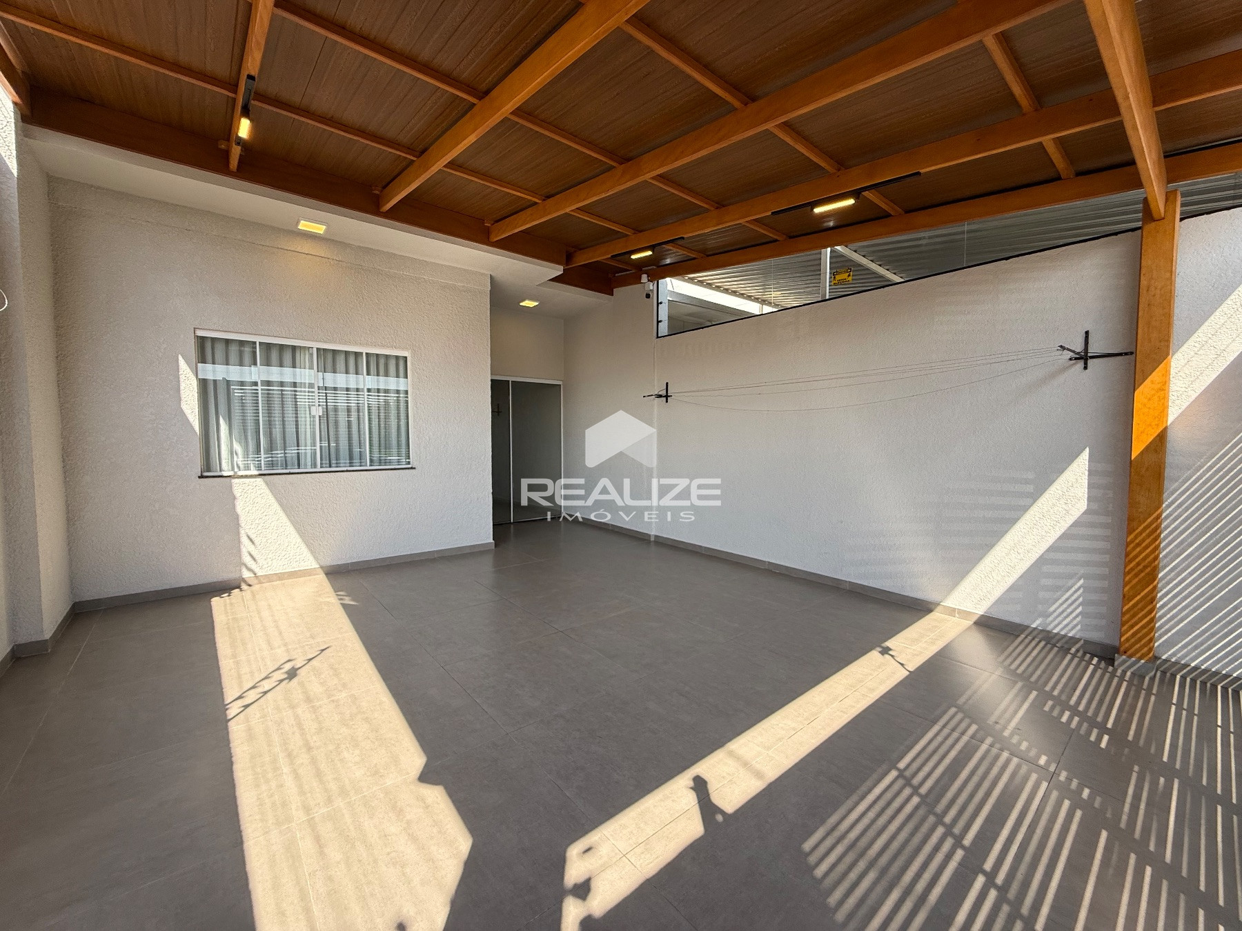 Casa à venda no Jardim Ipê 3 com 2 quartos