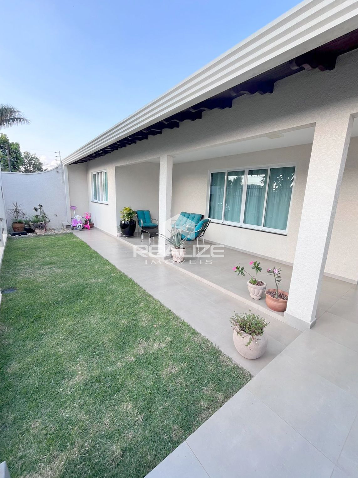Casa à venda no Conjunto Aporã com 3 quartos