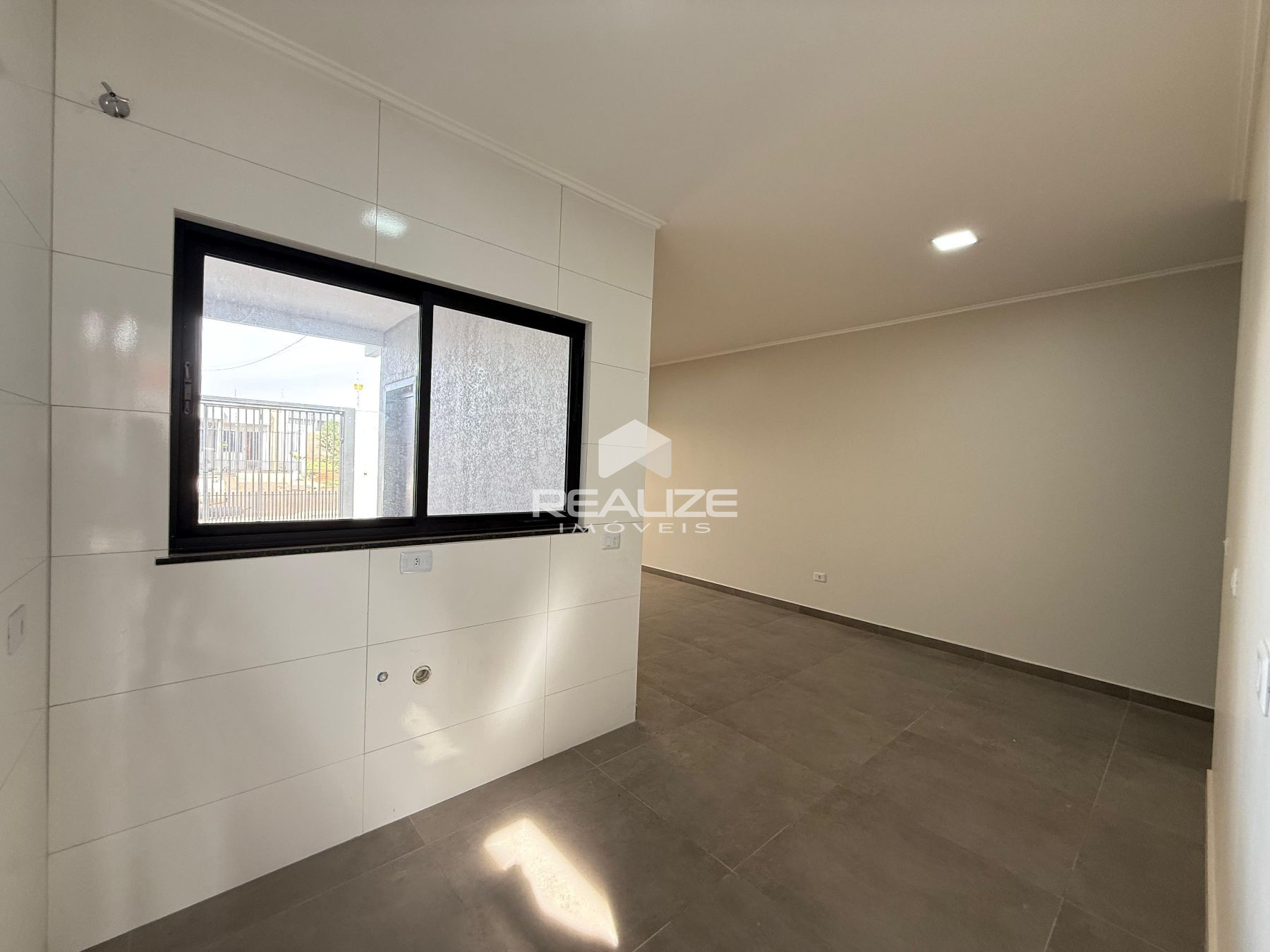 Casa à venda no Jardim das Oliveiras com 2 quartos