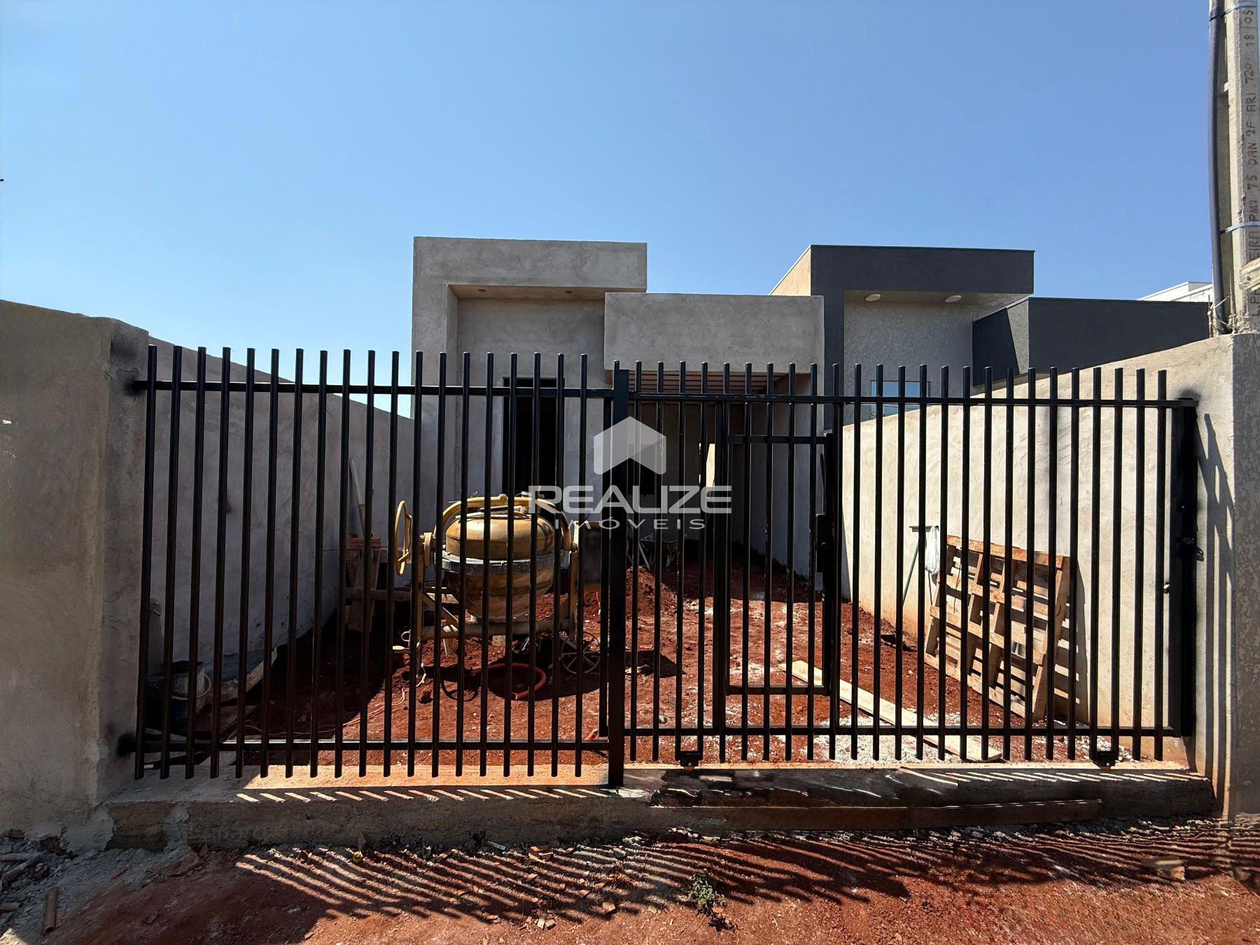 Casa à venda no Jardim das Oliveiras com 2 quartos
