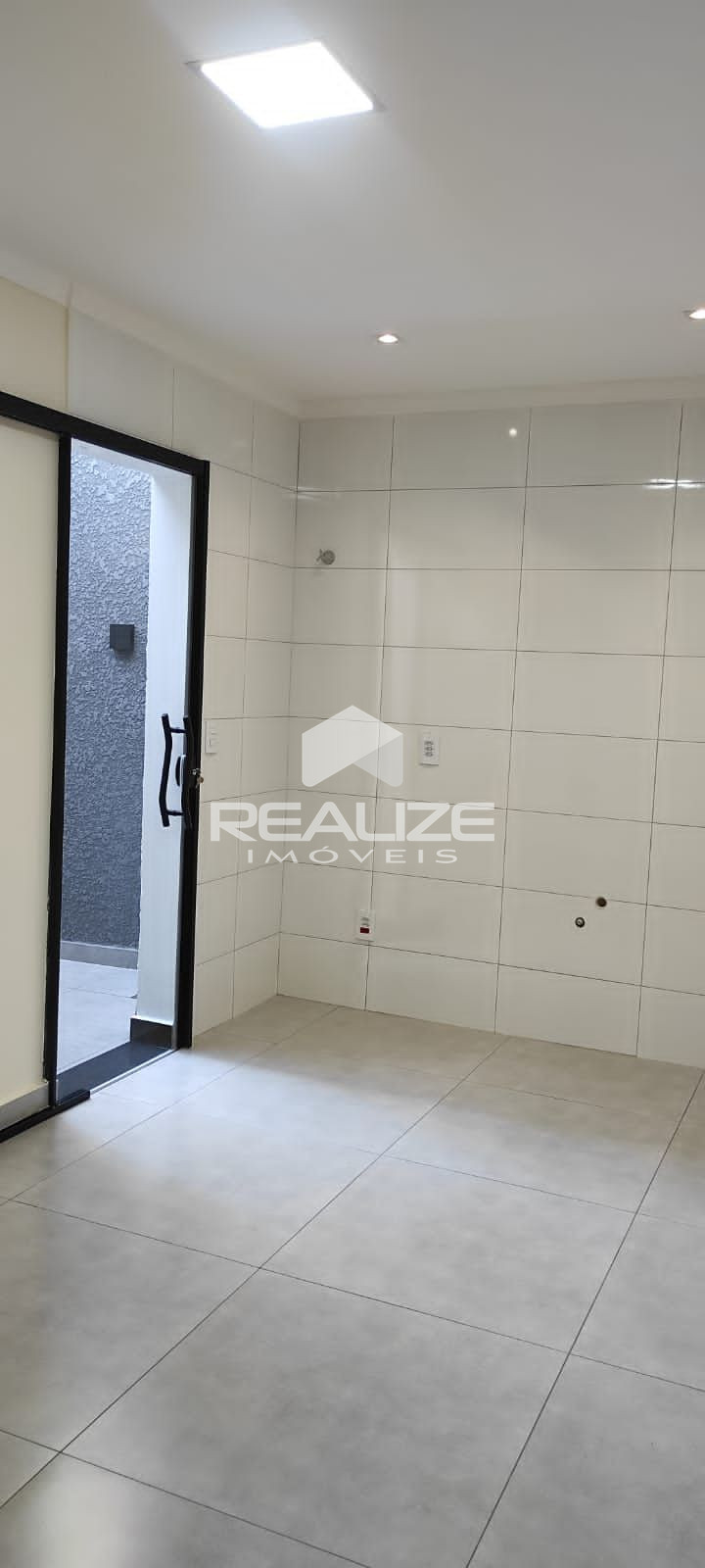 Casa à venda no Jardim Nova Califórnia com 2 quartos