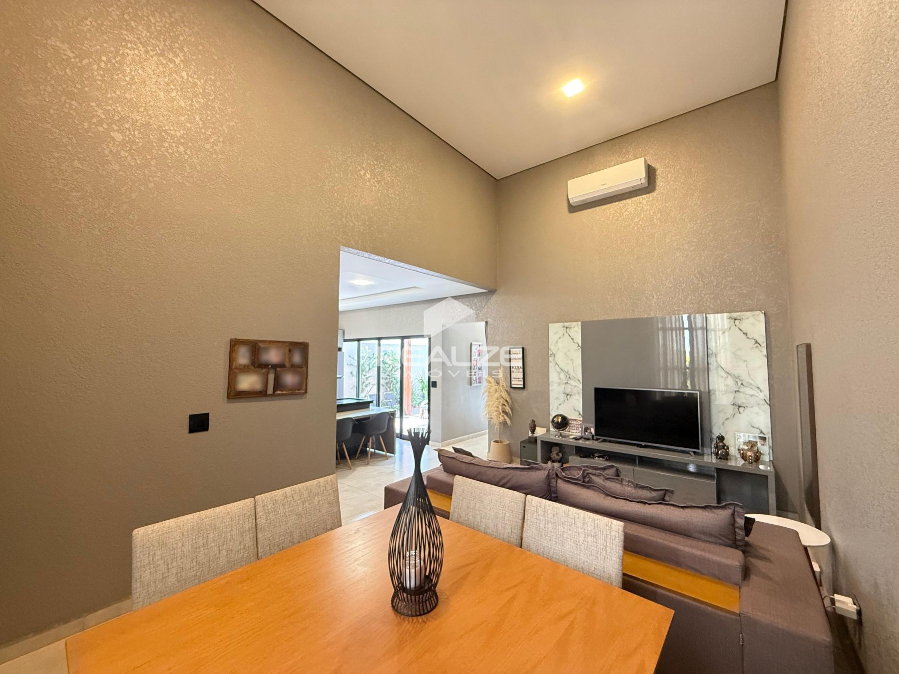 Casa à venda no Jardim Panorama com 3 quartos