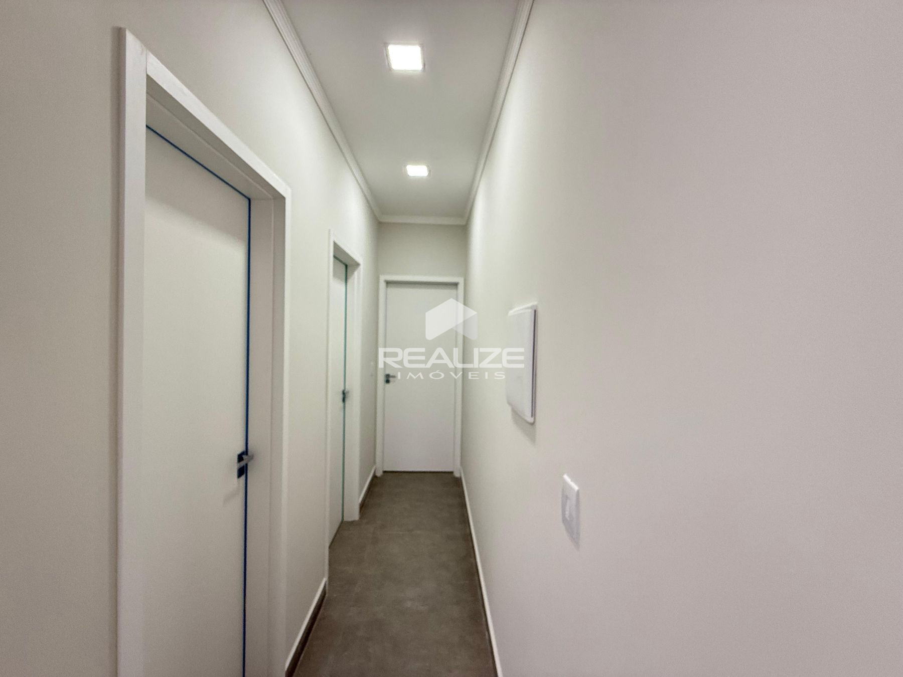 Casa à venda no Jardim Alvorada com 2 quartos