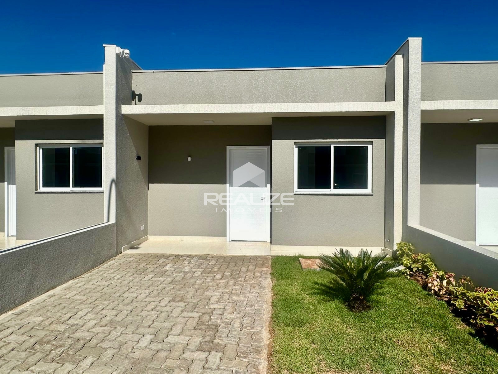 Casa à venda no Condomínio Recife com 2 quartos 