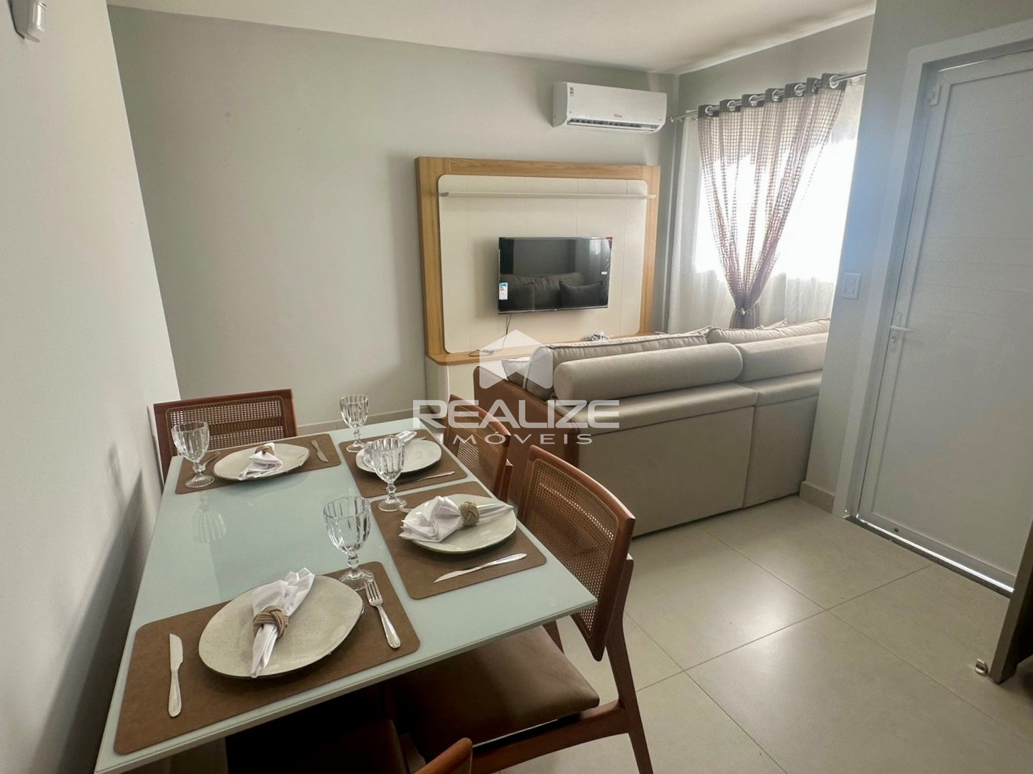 Casa à venda no Condomínio Recife com 2 quartos 