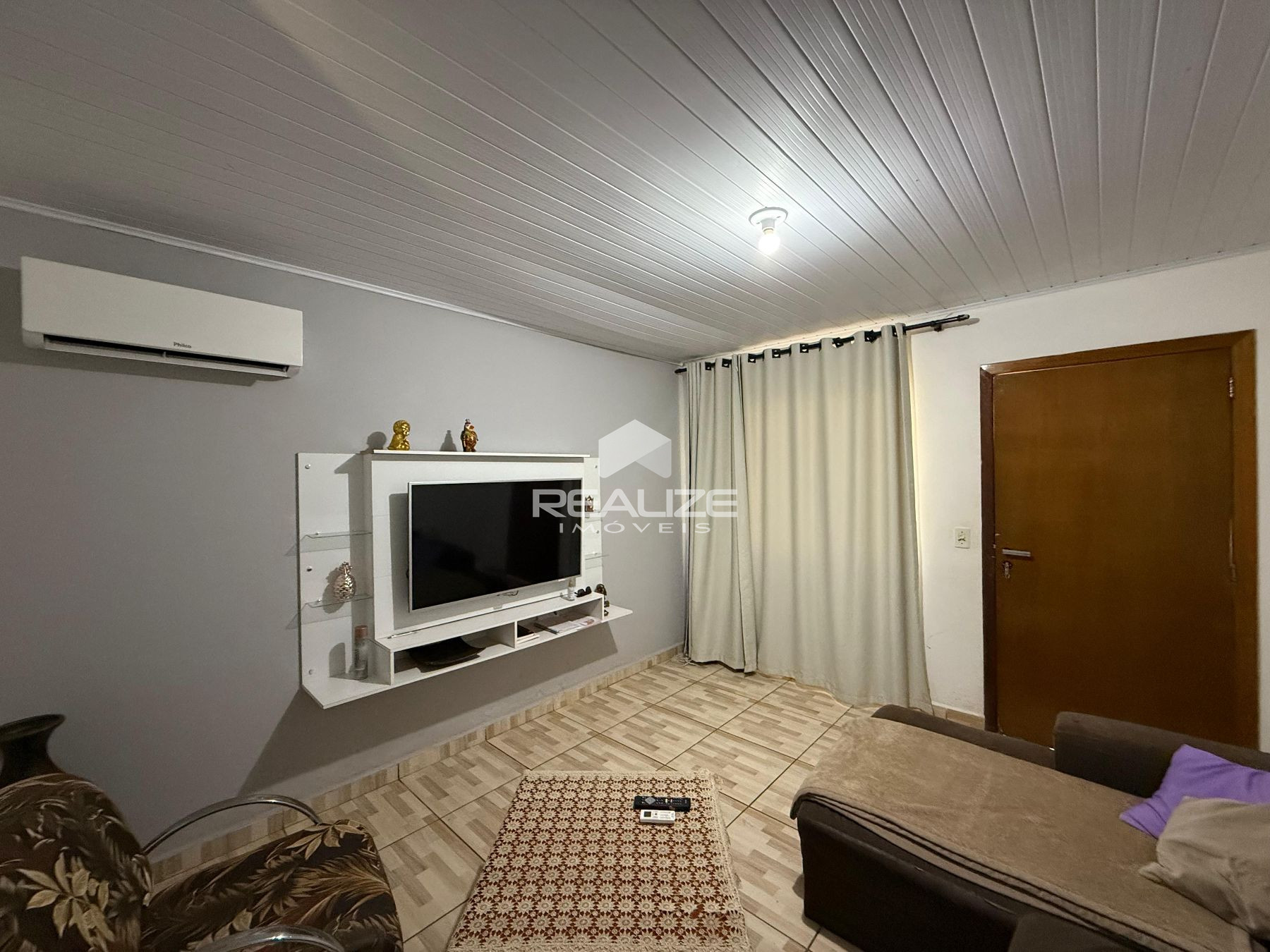 Casa à venda no Parque Presidente II com 4 quartos e Piscina 