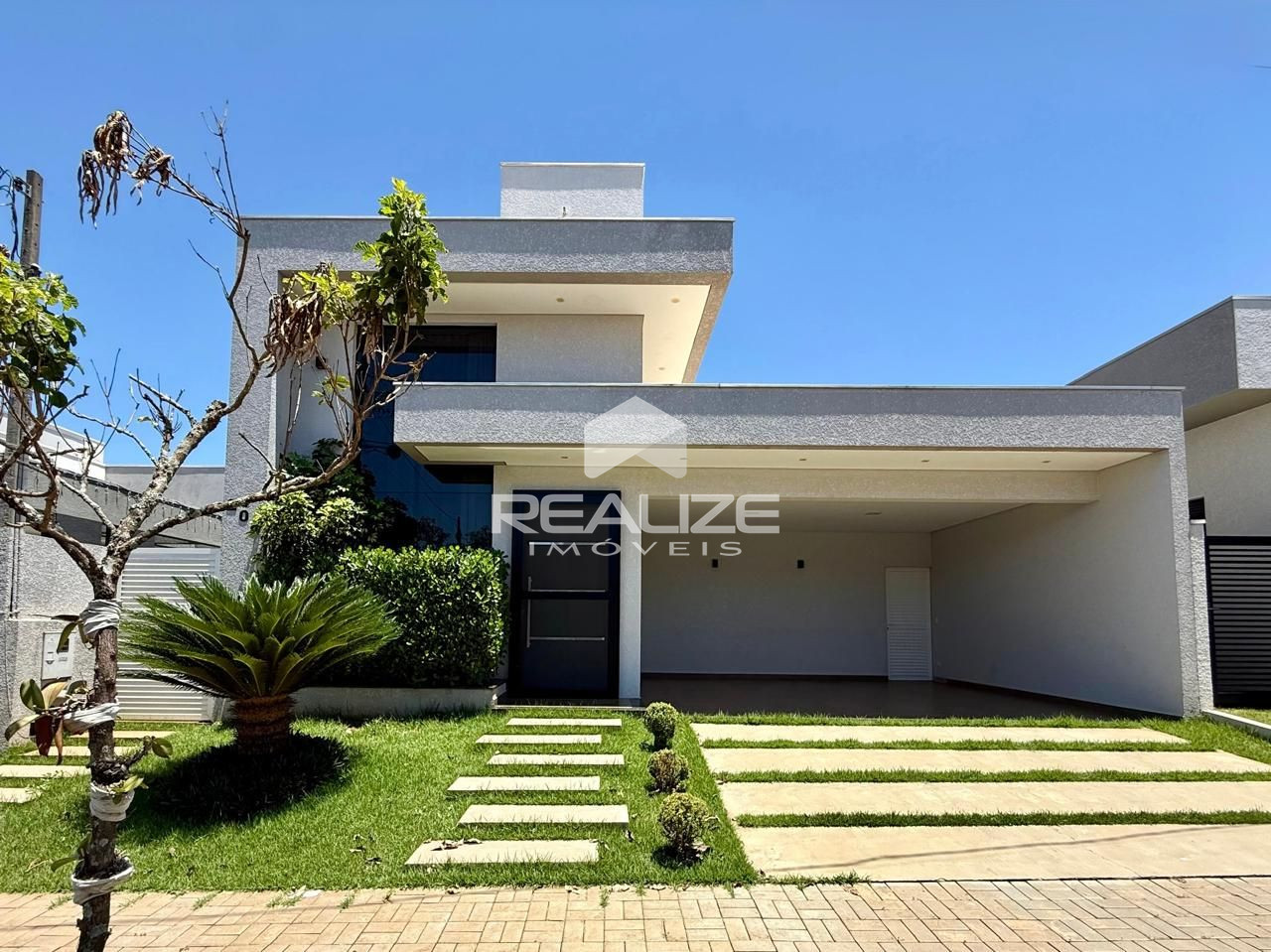 Casa mobiliada à venda no Condomínio Leonardo da Vinci com 3 quartos 