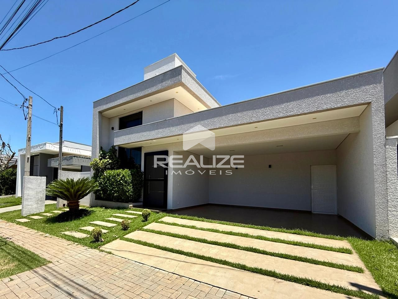 Casa mobiliada à venda no Condomínio Leonardo da Vinci com 3 quartos 