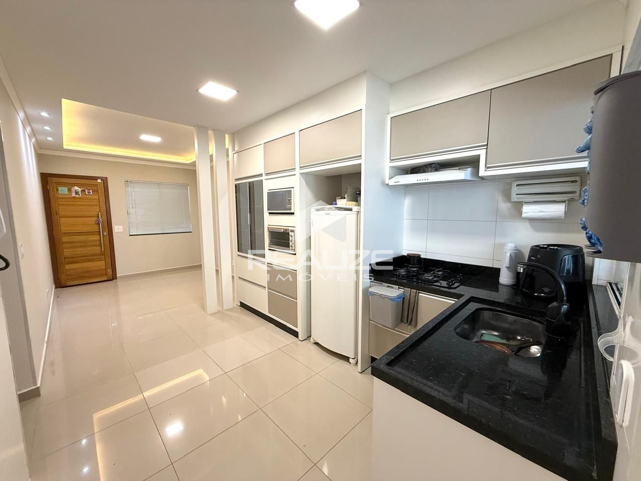 Casa à venda no Villa Floratta com 2 Quartos e Escritório