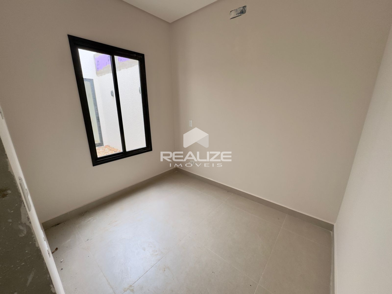 Casa venda no Beverly Falls Park com3 Quartos