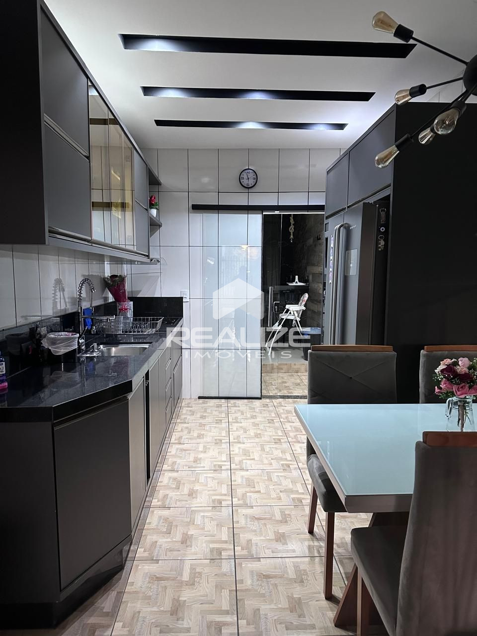 Casa venda no Jardim das Flores com 2 quartos e Edcula