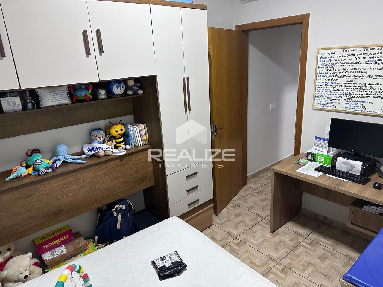 Casa venda no Jardim das Flores com 2 quartos e Edcula