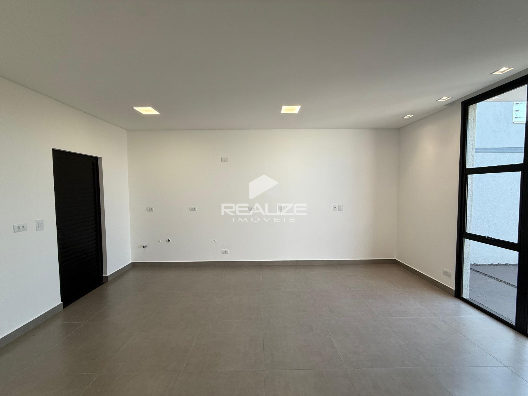 Casa à venda no Vila Maria com 2 quartos (1 suíte).