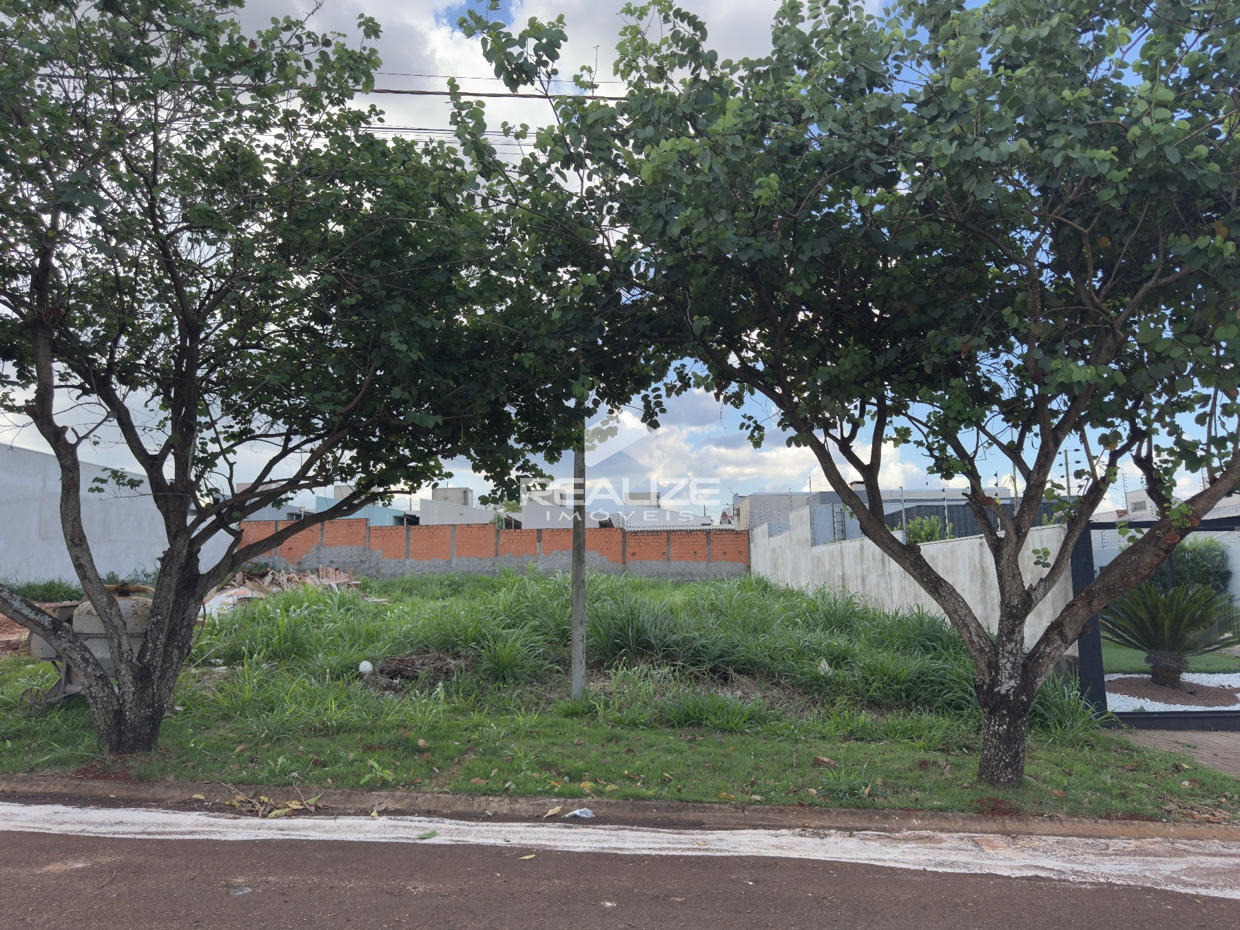 Terreno à venda no Vila Floratta