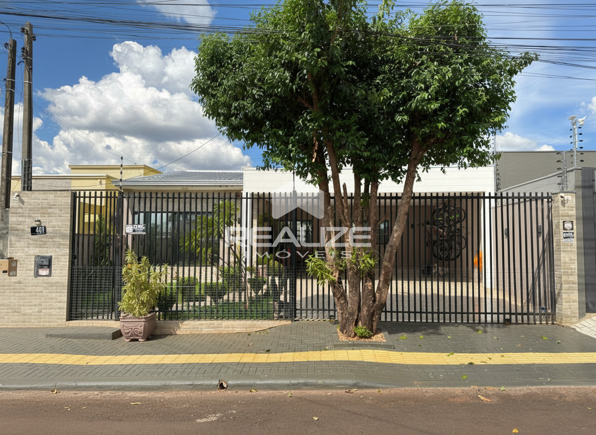 Casa à venda no Jardim Ipê 3 com 4 quartos (1 suíte) e piscina.