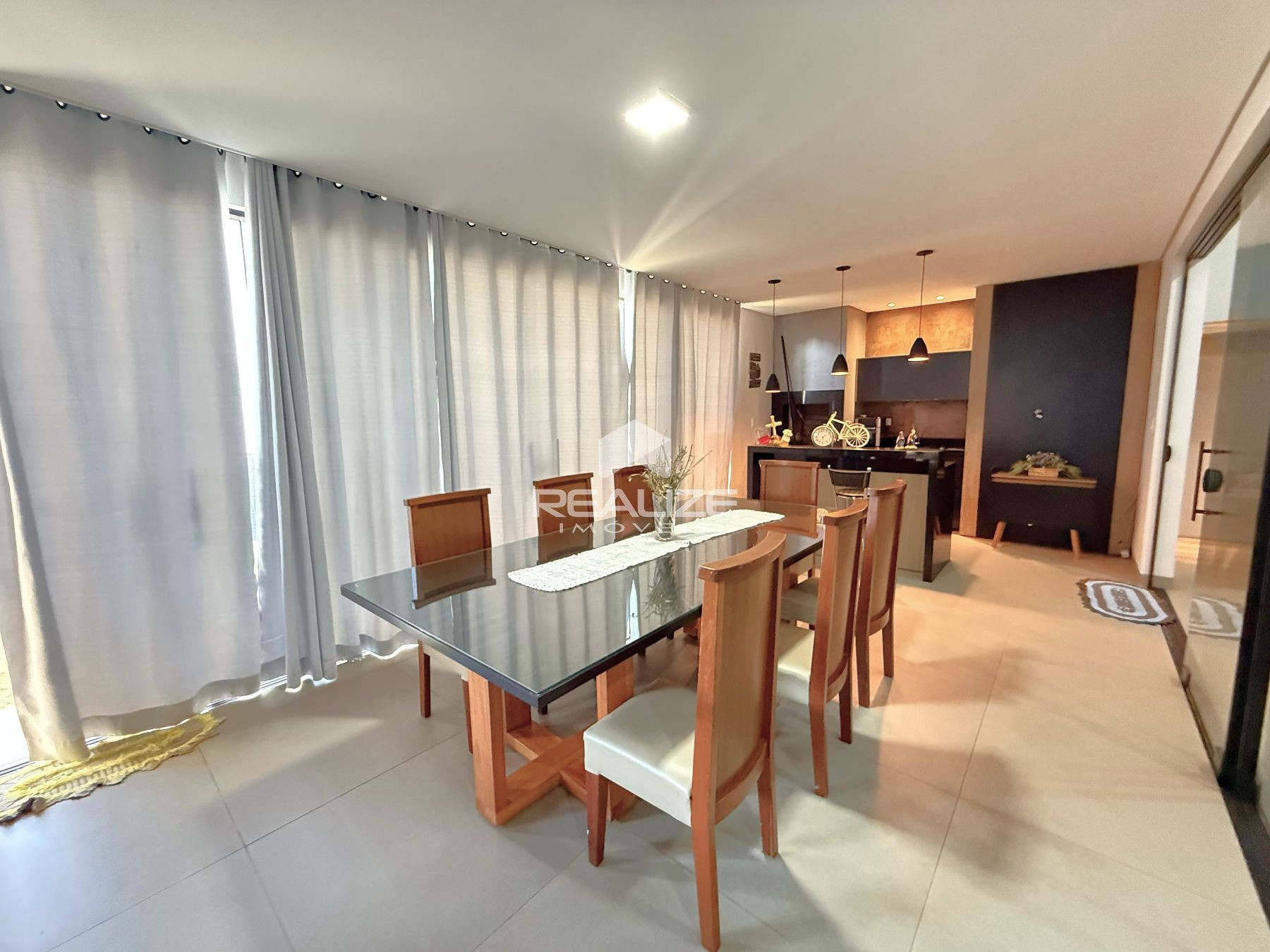 Casa à venda no Condomínio Leonardo Da Vinci com 3 quartos