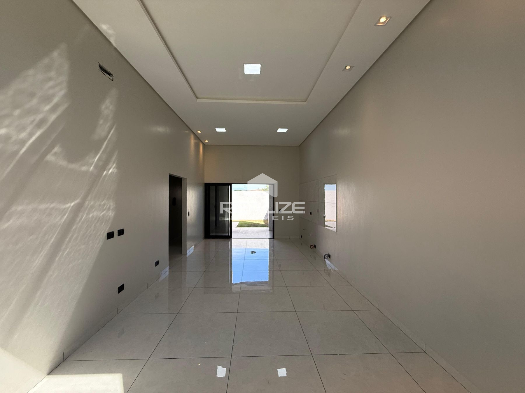 Casa à venda no Jardim Lancaster IV com 3 quartos 