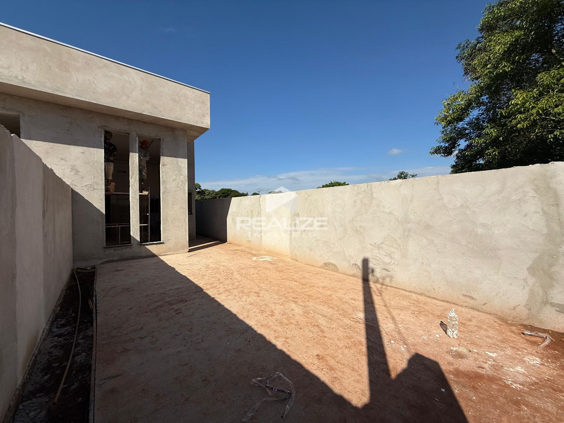 Casa à venda no Jardim São Roque com 2 quartos (1 Suíte). 