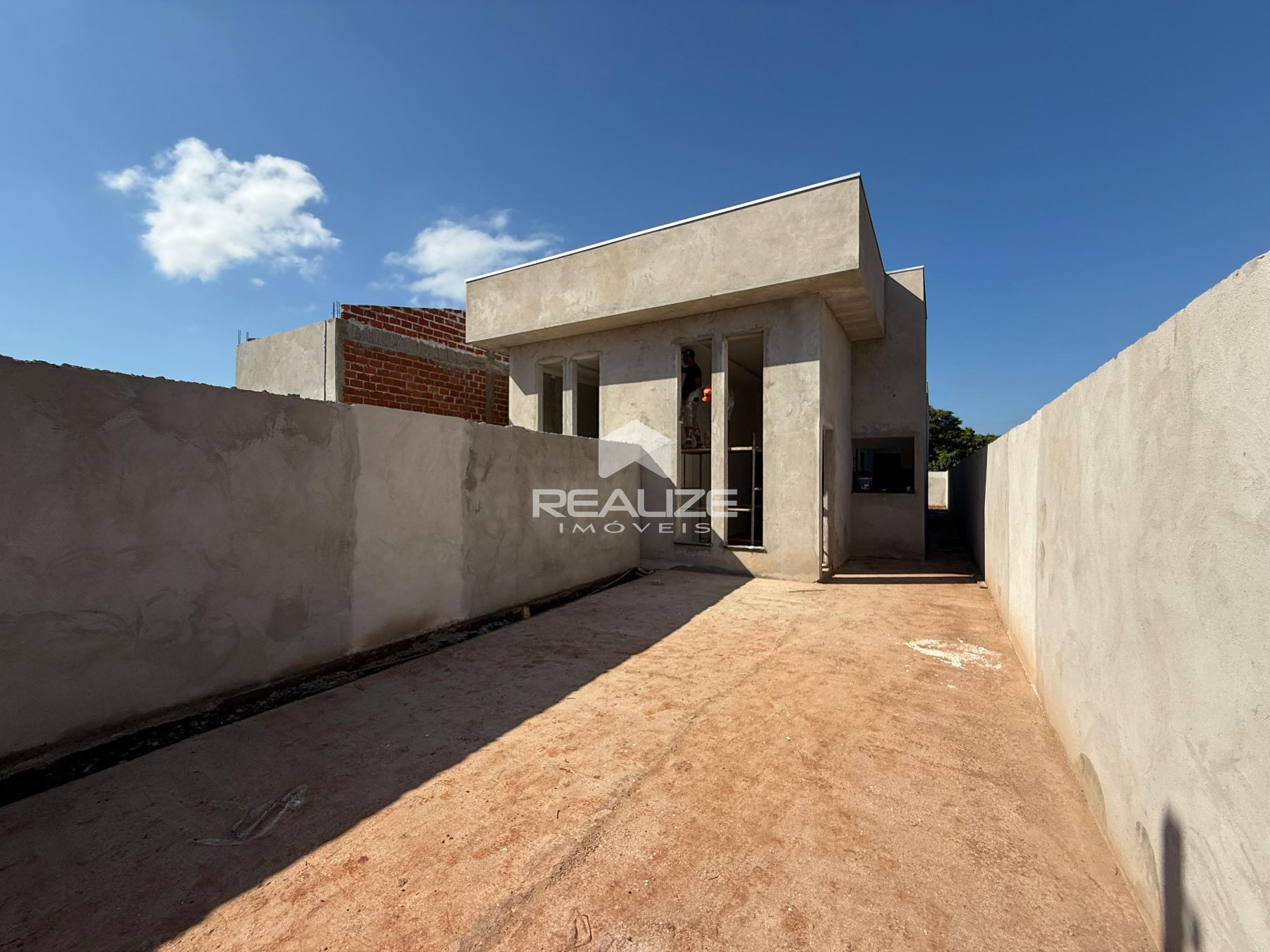 Casa à venda no Jardim São Roque com 2 quartos (1 Suíte). 