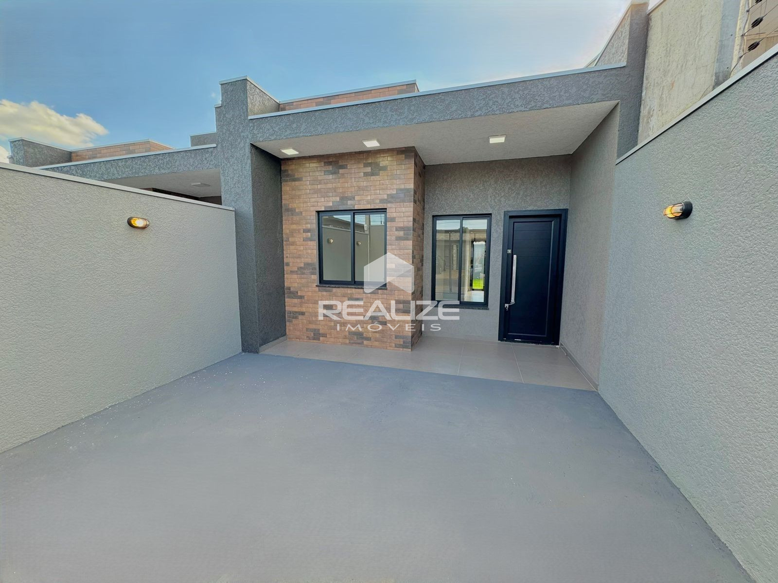 Casa à venda no Jardim Marcely com 2 quartos. 