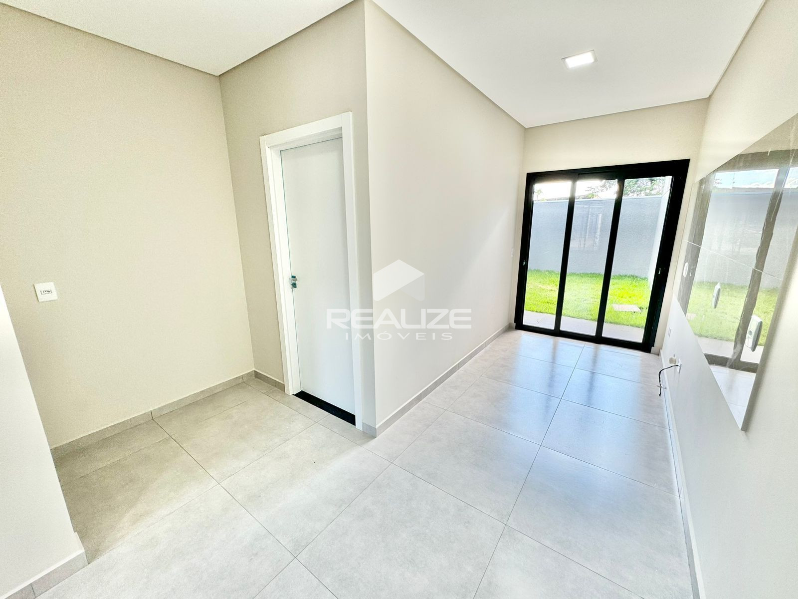 Casa venda no Jardim Marcely com 2 quartos.