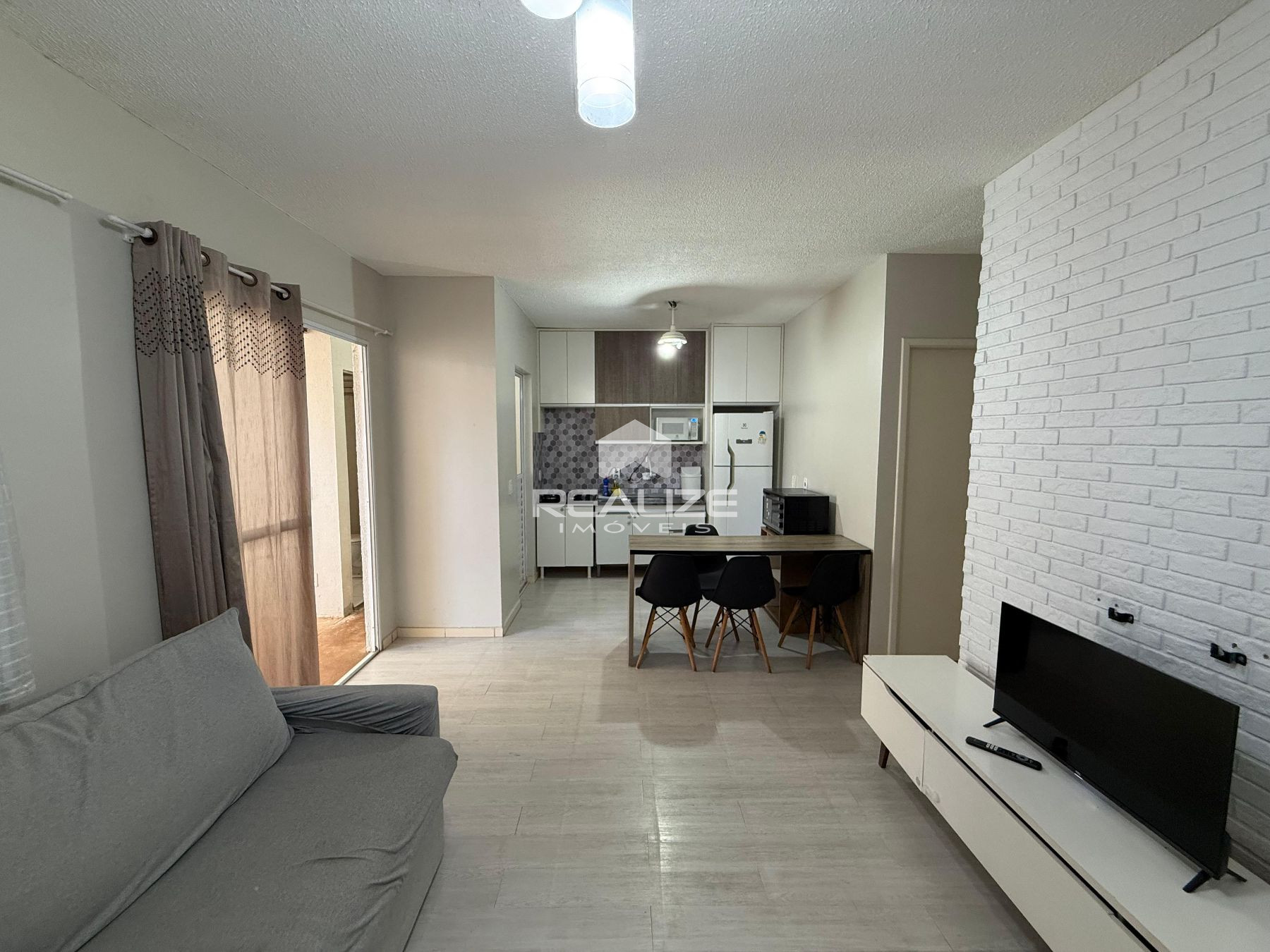 Casa à venda no Condomínio Terra Nova com 2 quartos e Piscina.