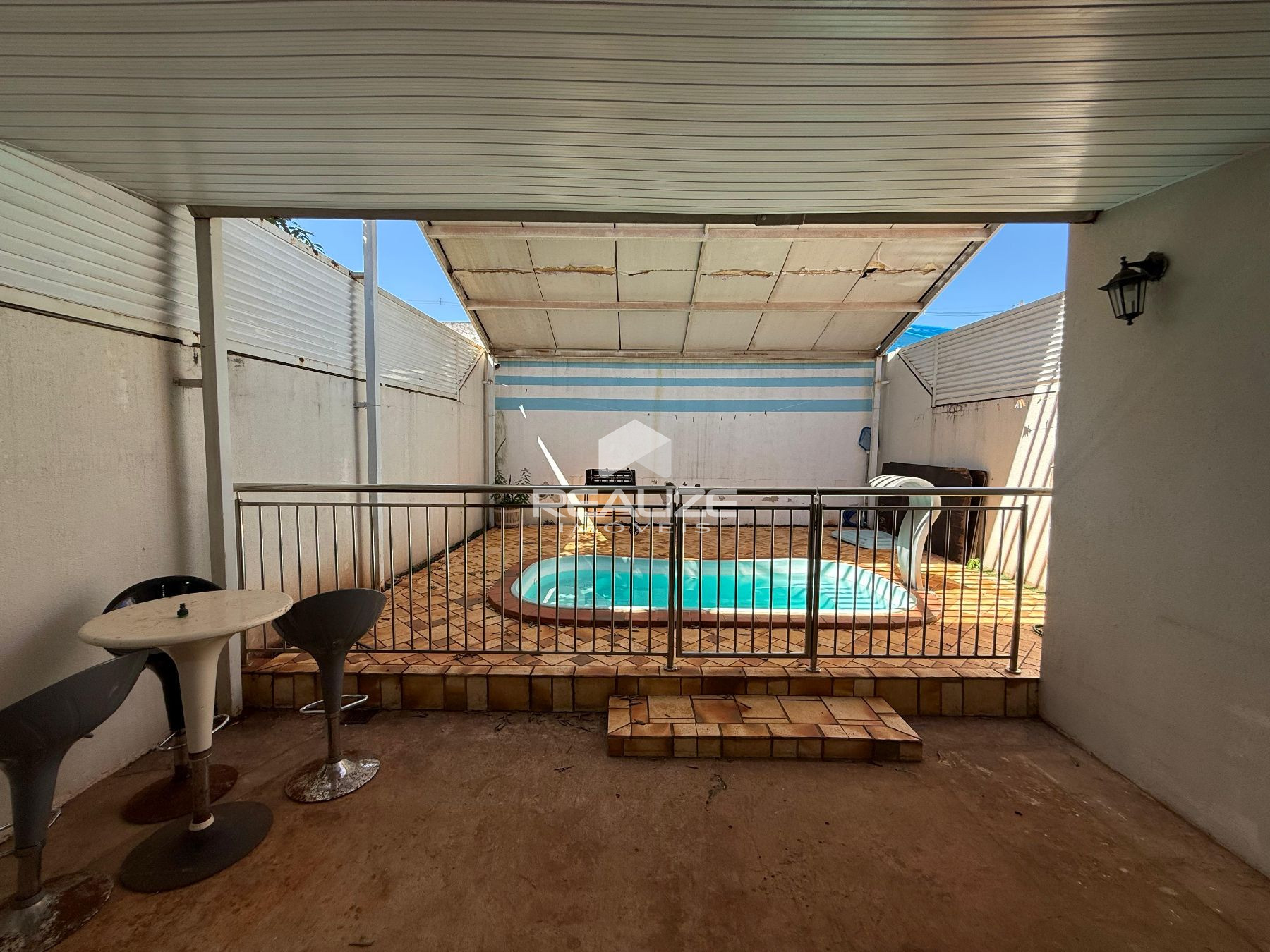 Casa venda no Condomnio Terra Nova com 2 quartos e Piscina.