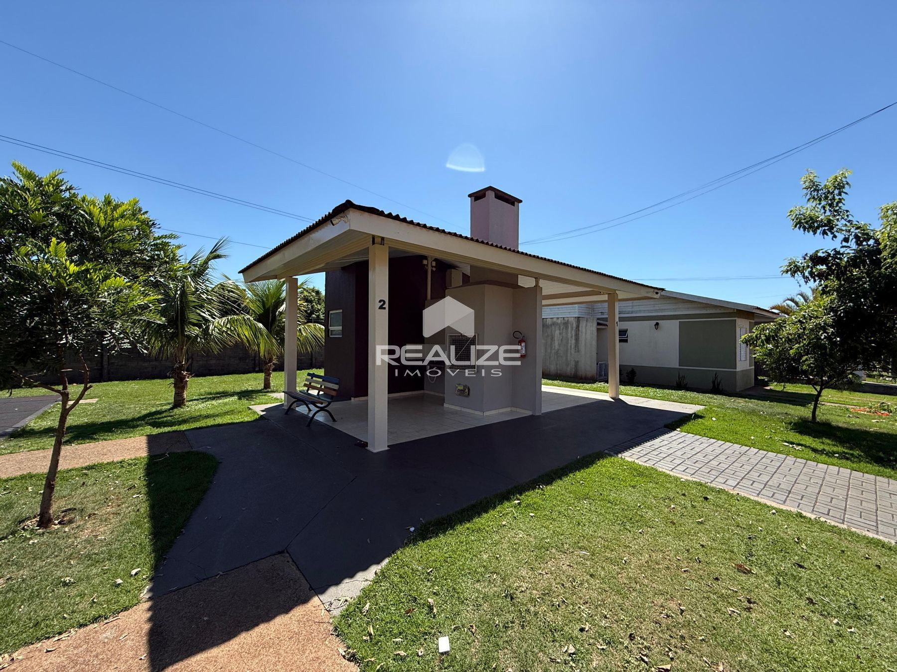 Casa venda no Condomnio Terra Nova com 2 quartos e Piscina.