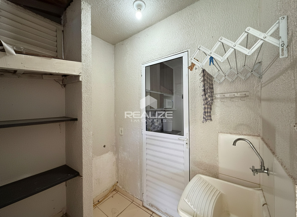 Casa venda no Condomnio Terra Nova com 2 quartos e Piscina.