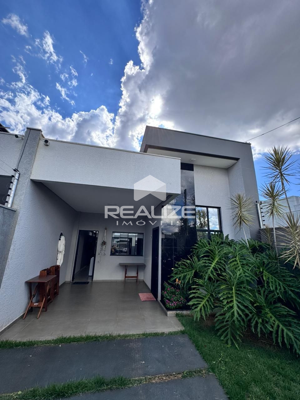 Casa à venda no Jardim Ipê IV com 3 quartos