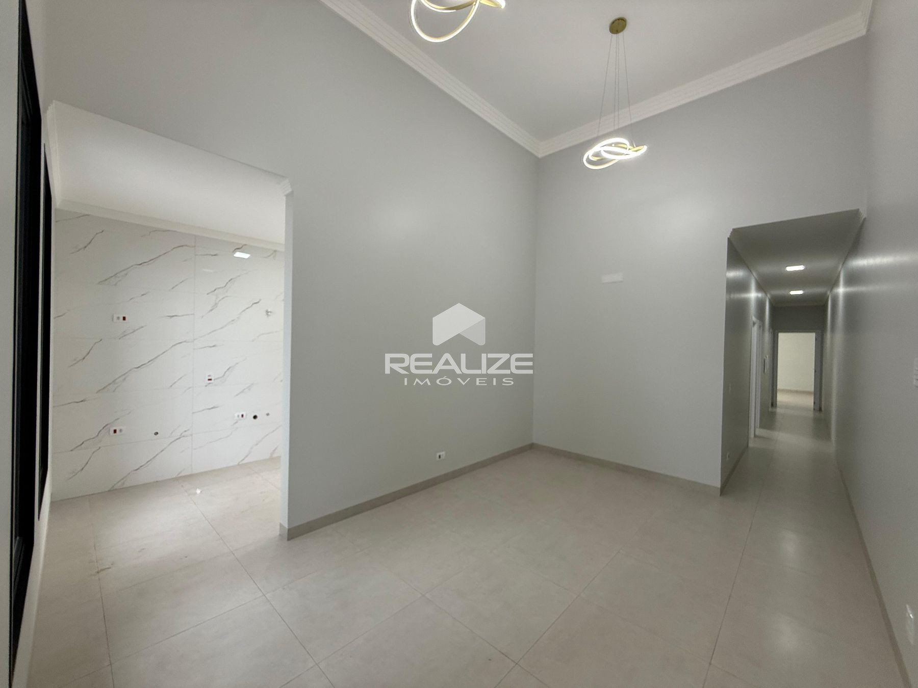 Casa à venda no Três Bandeiras com 03 quartos