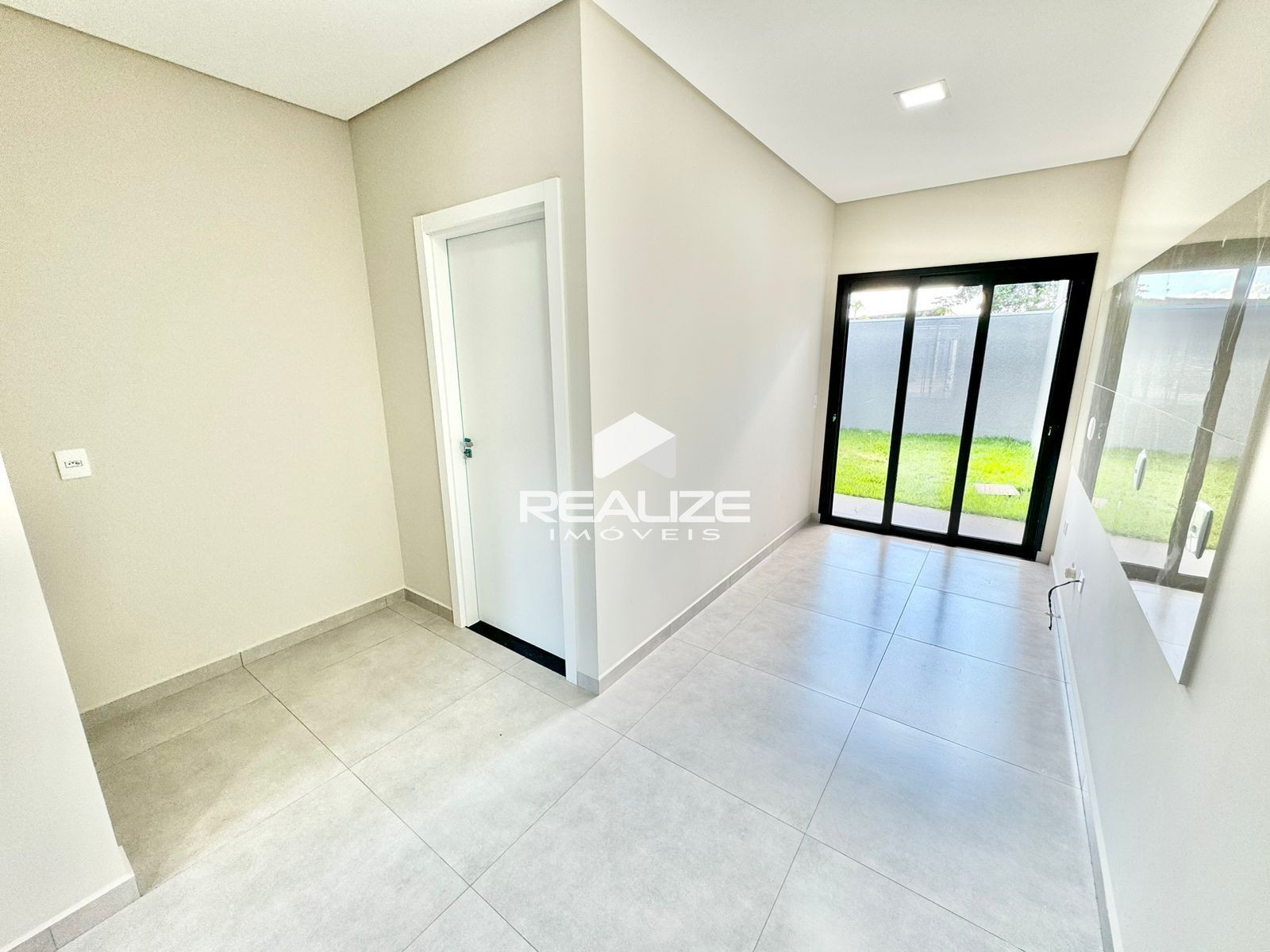 Casa à venda no Ecoville com 2 quartos. 