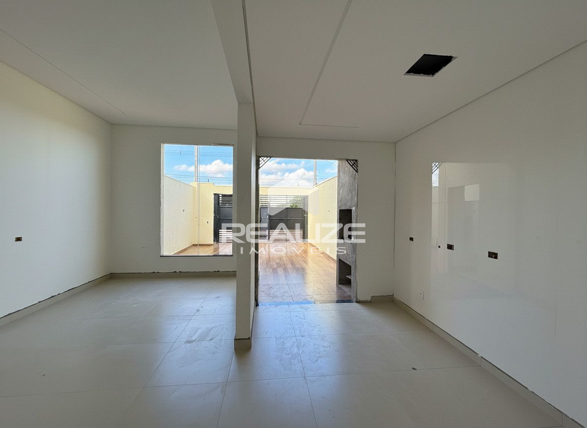 Casa à venda no Villa Floratta com 3 quartos (1 Suíte Master). 